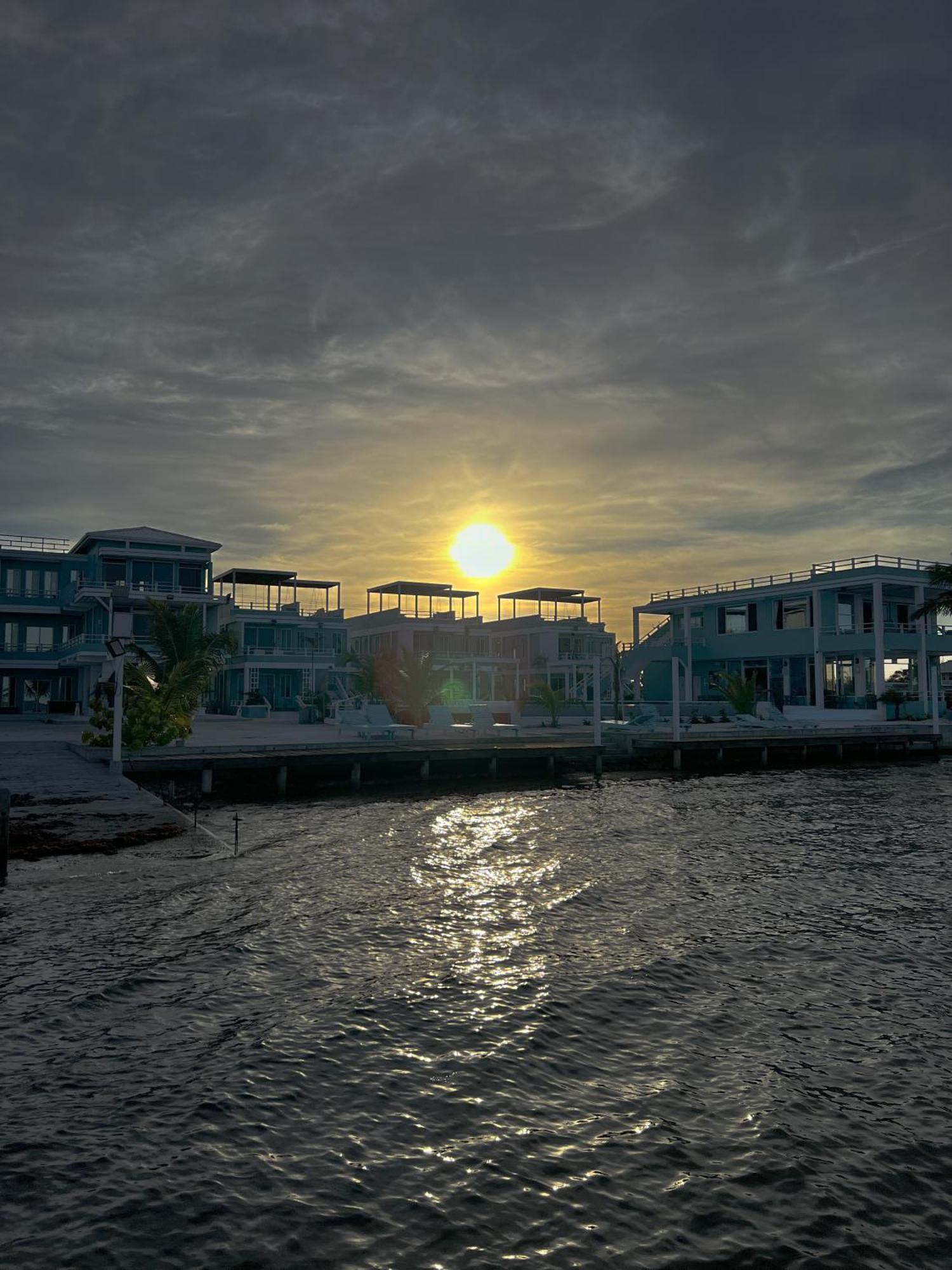Island Magic Villas Caye Caulker Ngoại thất bức ảnh